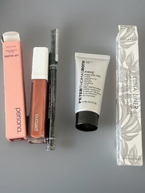 3 /30$ 3 piece Sephora Skincare and Makeup Bundle NEW